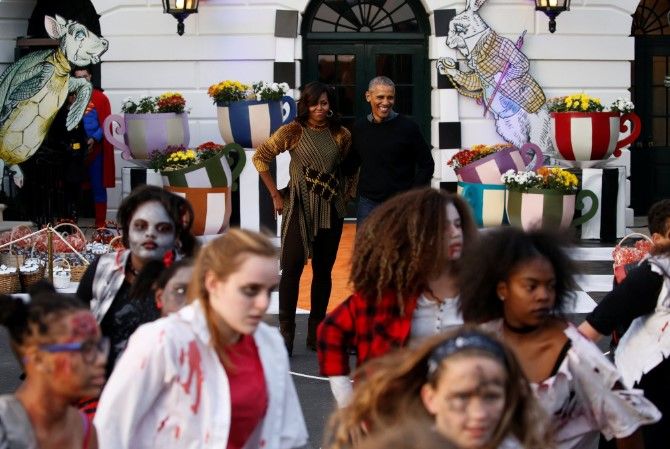 Los Obama bailan Thriller en su último Halloween en la Casa Blanca - baracka-obama-halloween