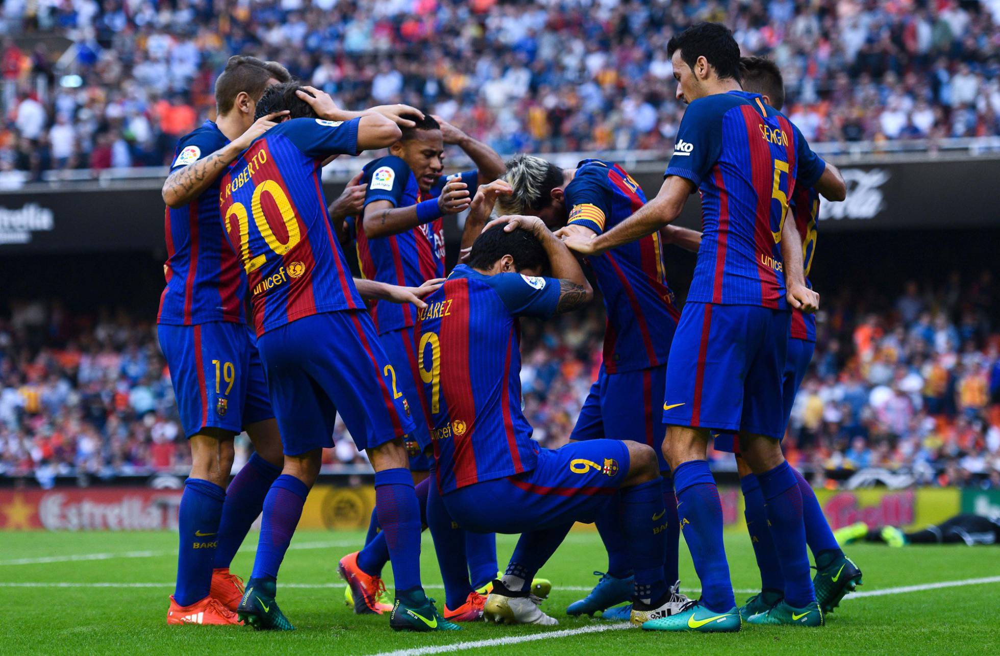 Rídicula y poco ejemplar actitud de jugadores del Barcelona: RFEF - barcelona-valencia