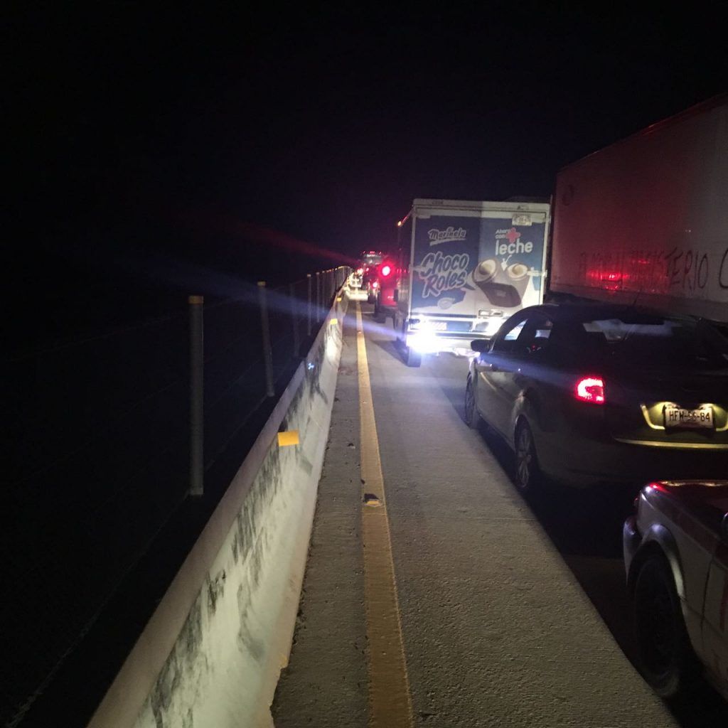 Bloqueo a la Autopista del Sol por FUSDEG - bloqueofusdeg3-1024x1024