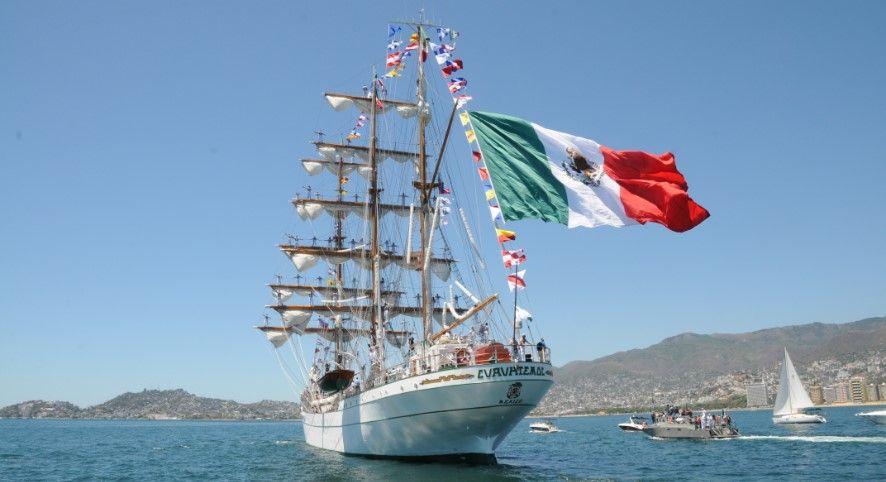 Regresa el Buque Escuela Cuauhtémoc a Acapulco