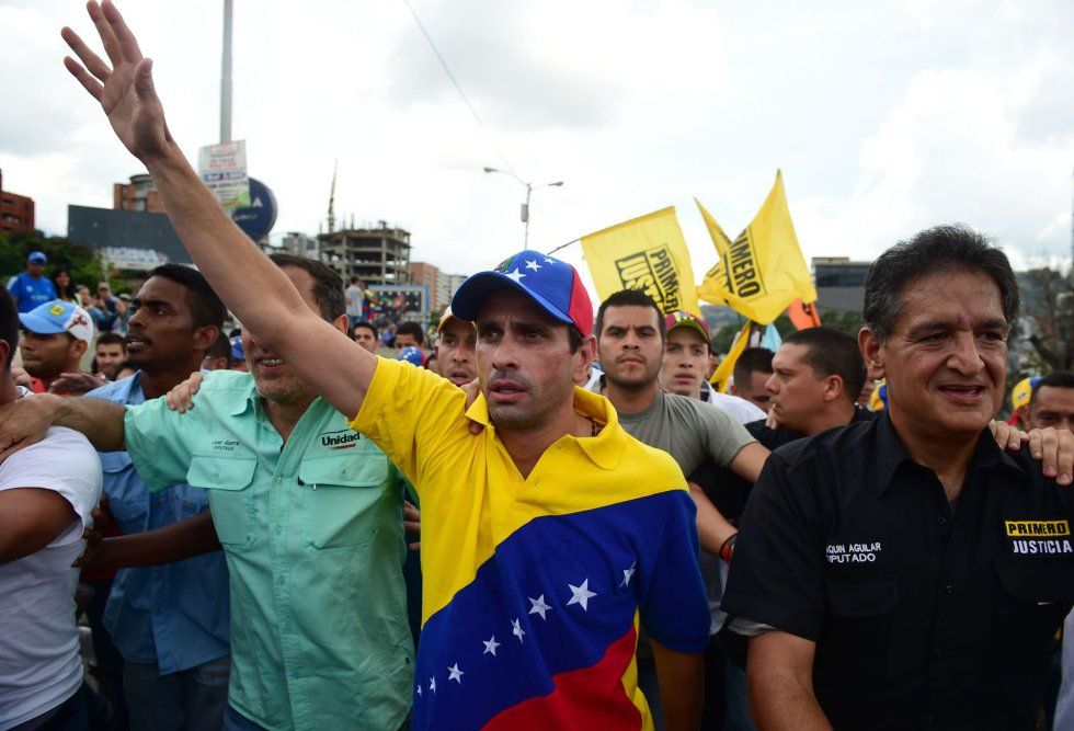 "No podemos regalarle a Maduro nuestro derecho a votar": Capriles - capriles
