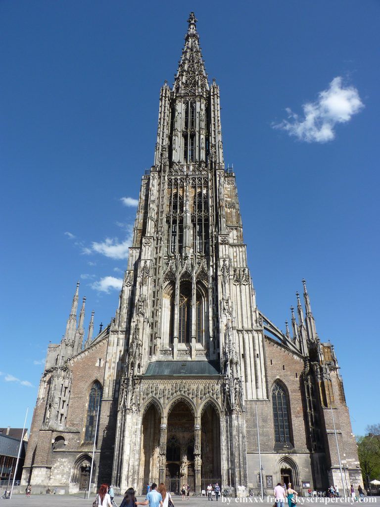 Orina daña la iglesia más alta del mundo - catedral-ulm-alemania-1-768x1024