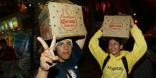 Mexicanos gastan en promedio 158 pesos en cerveza cada semana