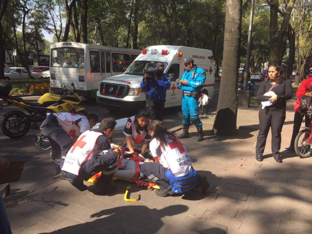 Atropellan a ciclista en Reforma - ciclista-reforma-1-1024x768