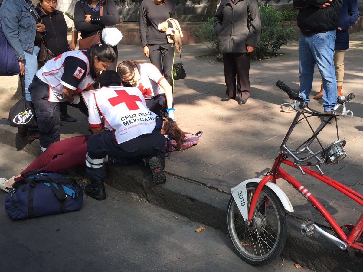 Atropellan a ciclista en Reforma