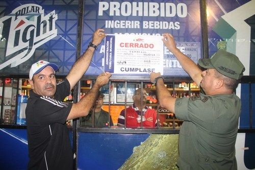 Disminuye en 50 por ciento venta de alcohol en Venezuela - cierre-venezuela
