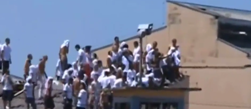 Mueren diez reos durante enfrentamiento en cárcel de Brasil - crcel-de-brsil