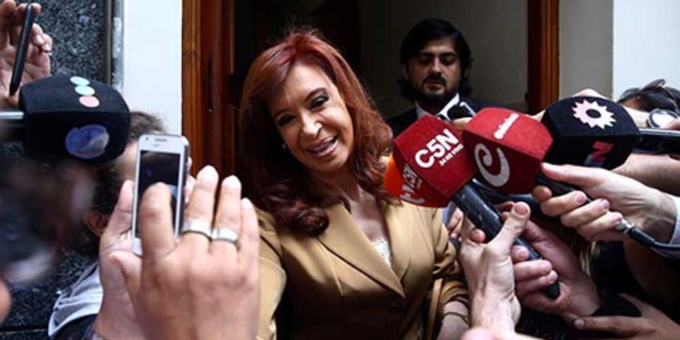 Comparece Cristina Fernández por caso de corrupción