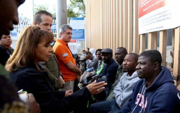 México y EE.UU. acuerdan atender a migrantes haitianos y africanos