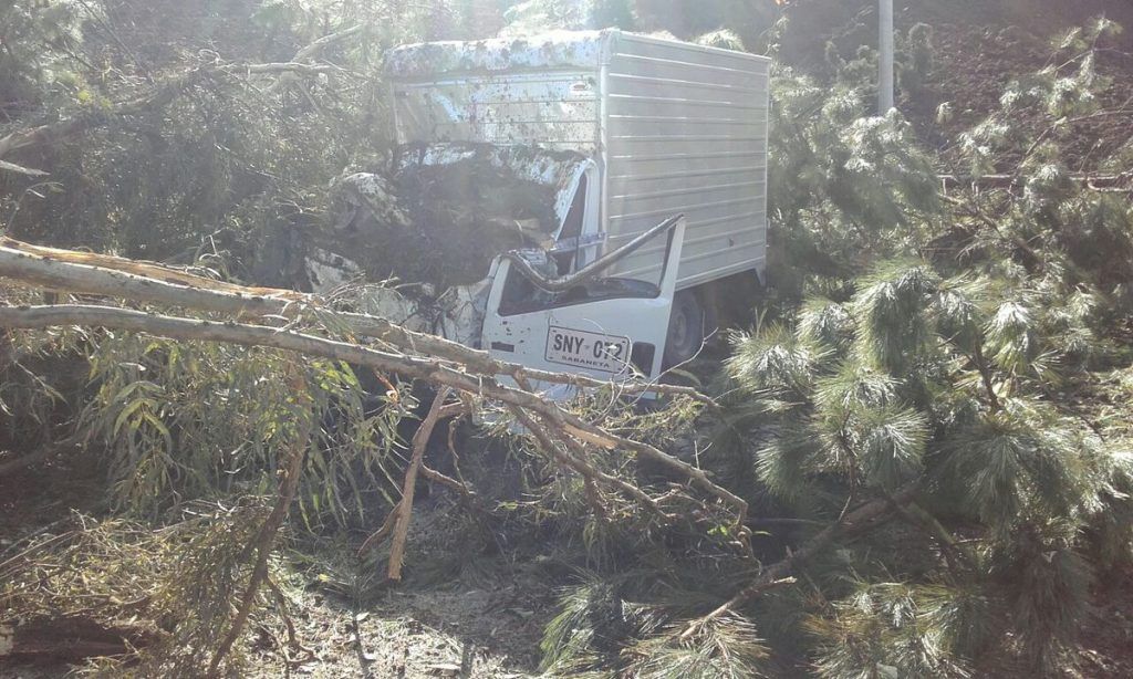 Derrumbe en Colombia deja seis muertos y varios desaparecidos - derrumbe-colombia-2-1024x614