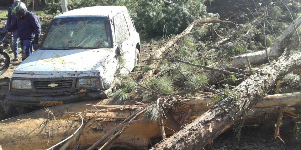 Derrumbe en Colombia deja seis muertos y varios desaparecidos