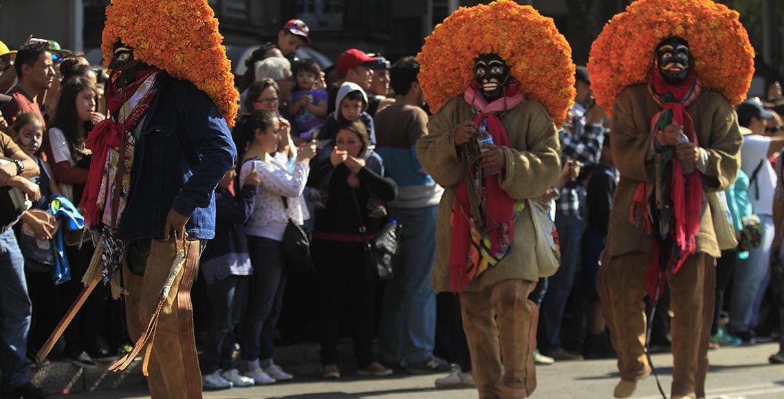 Galería: desfile por '007 Spectre' en el Zócalo capitalino - desfile-dia-de-muertos-calavaras-zocalo-RA32