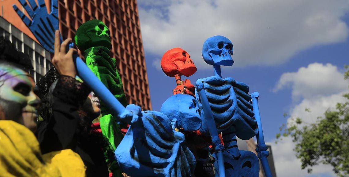 Galería: desfile por '007 Spectre' en el Zócalo capitalino - desfile-dia-de-muertos-calavaras-zocalo-RA7