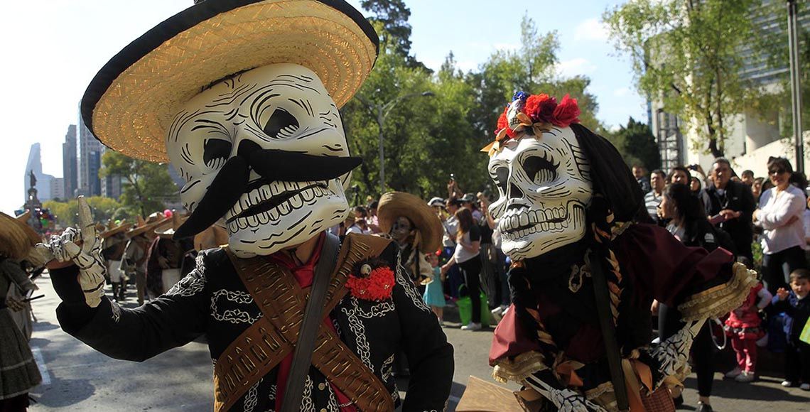 Galería: desfile por '007 Spectre' en el Zócalo capitalino - desfile-dia-de-muertos-calavaras-zocalo-RA9