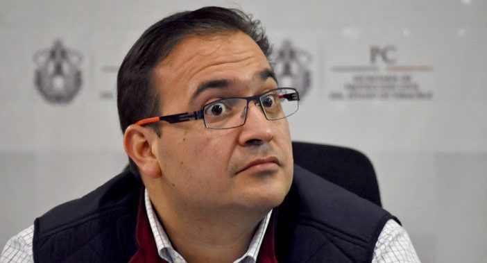 Suman 20 ex gobernadores en problemas con la ley