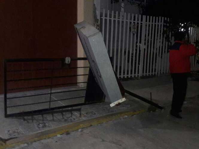 Conductor ebrio provoca daños en vehículos y viviendas en Pachuca - ebrio-pachuca-2