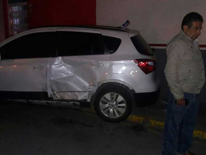 Conductor ebrio provoca daños en vehículos y viviendas en Pachuca - ebrio-pachuca