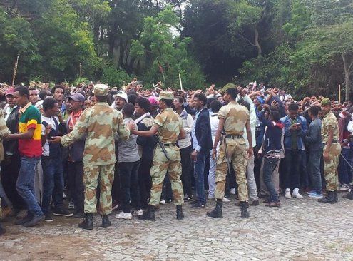 Mueren al menos 20 personas por estampida humana en Etiopía - estampida-etiopia-3