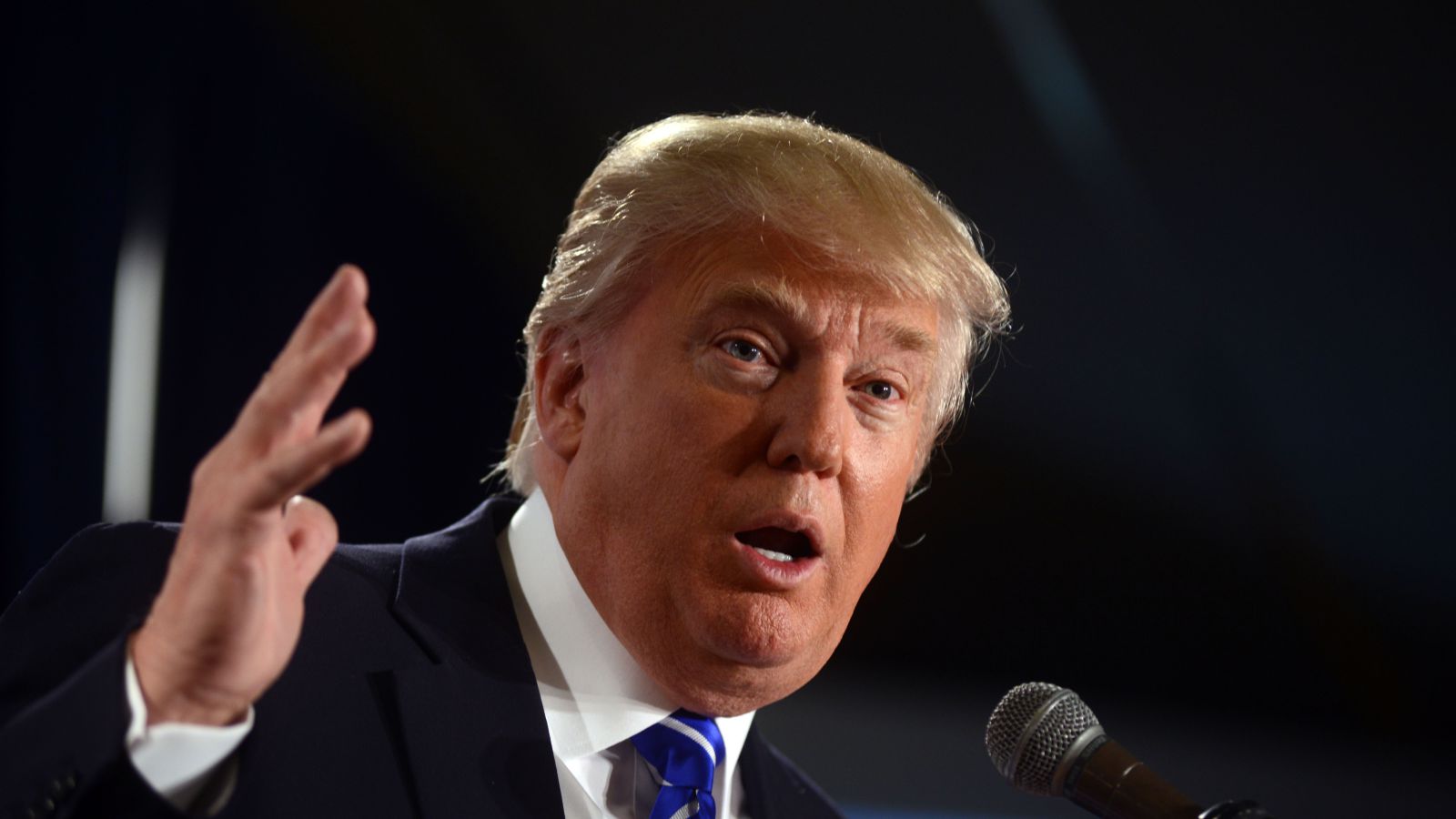 Detienen actividades de Fundación Trump por violar la ley