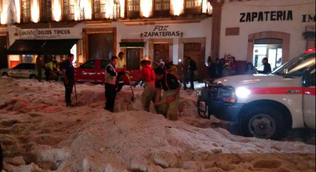 Zacatecas se cubre de blanco por fuerte granizada - granizo-zacatecas-4