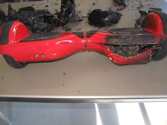 Familia demanda a Amazon tras perder su casa por hoverboard defectuosa - hoverboard