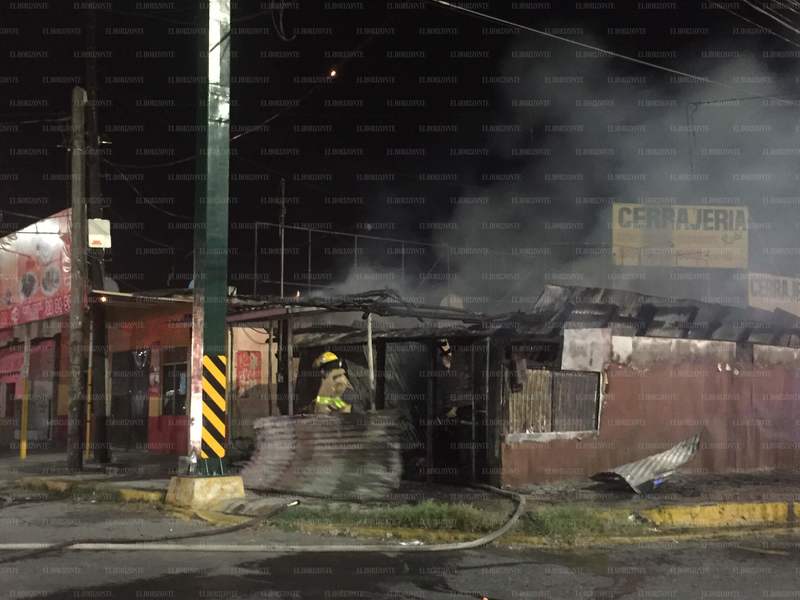 Incendian bar en Nuevo León - incendio-escobedo2