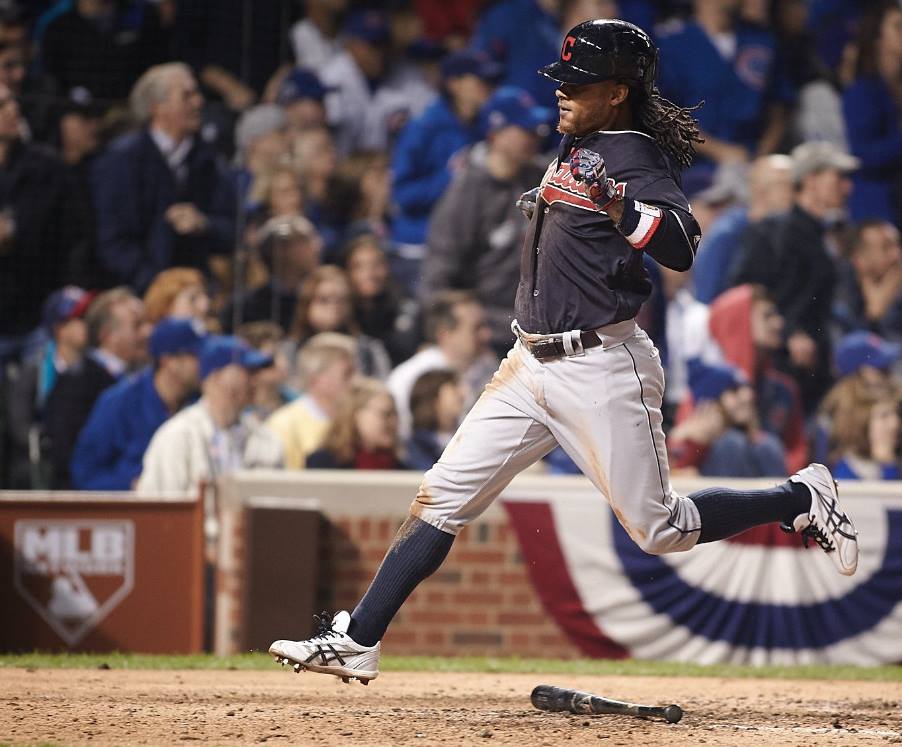 Indios amargan el regreso de la Serie Mundial al Wrigley Field - indios-1-0-cubs-j3-ws4