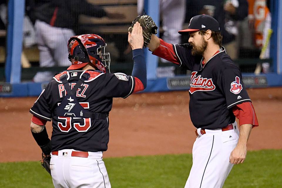 Cleveland pega primero en la Serie Mundial - indios-1-0-cubs