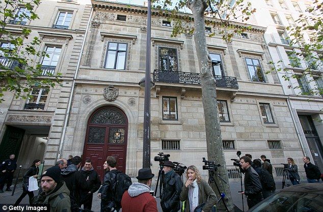 Roban a Kim Kardashian en París - kardashian