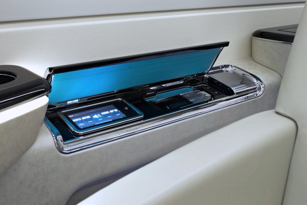 Así es el nuevo jet privado de Jackie Chan - legacy-5-1024x683