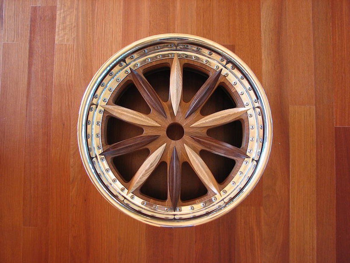 Primer coche de madera de lujo - madera-6