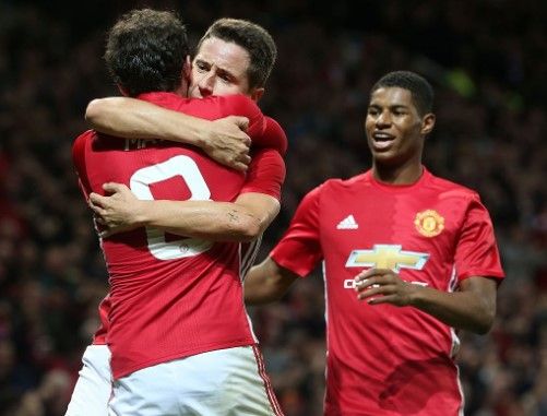 Mourinho recupera la sonrisa con el trunfo del United 1-0 al City de Guardiola - manchester-united