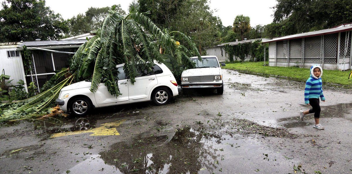 Más de 400 mil personas sin luz por huracán Matthew - matthew-florida2