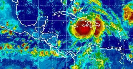 Al menos 13 muertos por el paso del huracán Matthew por el Caribe - matthew