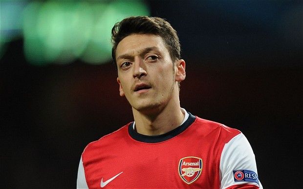Los jugadores con más seguidores en las redes sociales - mesut-ozil