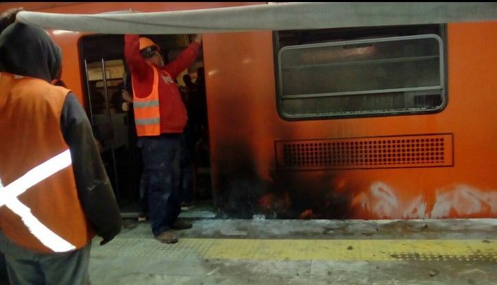 Incendio en Línea 1 del Metro - metro-quemado