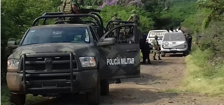 Encuentran 4 cuerpos embolsados en Michoacán