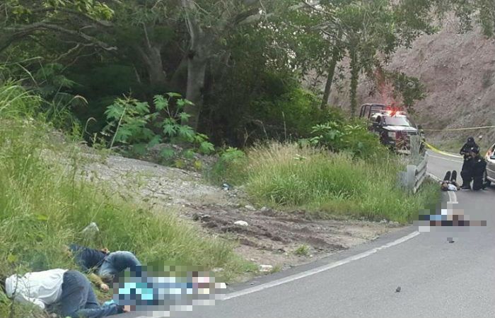 Asesinan a dos normalistas de Ayotzinapa durante asalto en Guerrero - nosmalistas-asesinados