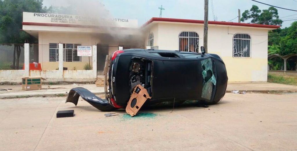 Queman oficinas en Oaxaca - oaxaca-I-1024x521