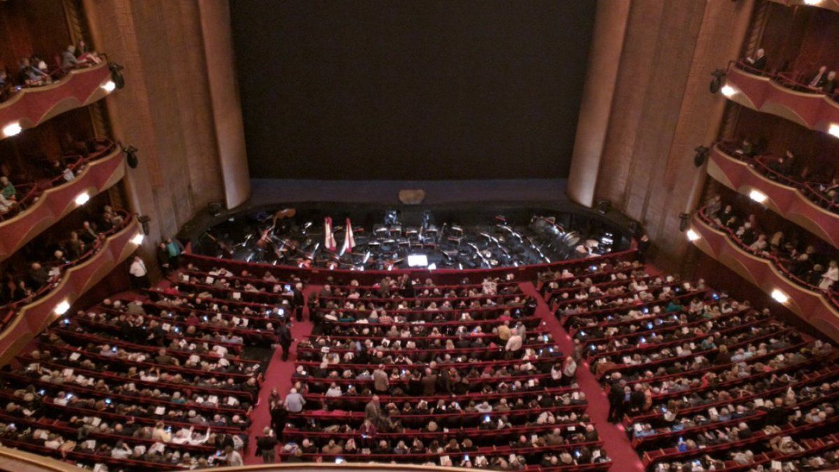 Arrojan cenizas a orquesta en Nueva York