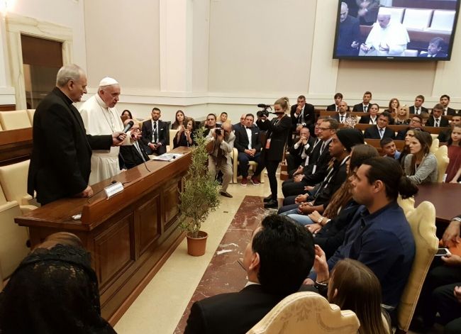 Papa da mensaje y saluda a Maradona, Cuau y Rafa Márquez - papa-3