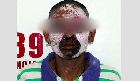 Detienen a hombre disfrazado de payaso por amenazar a persona en Tepic