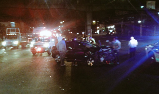 Vuelca tráiler con pollos congelados en Tlalnepantla - pollos-tlalnepantla