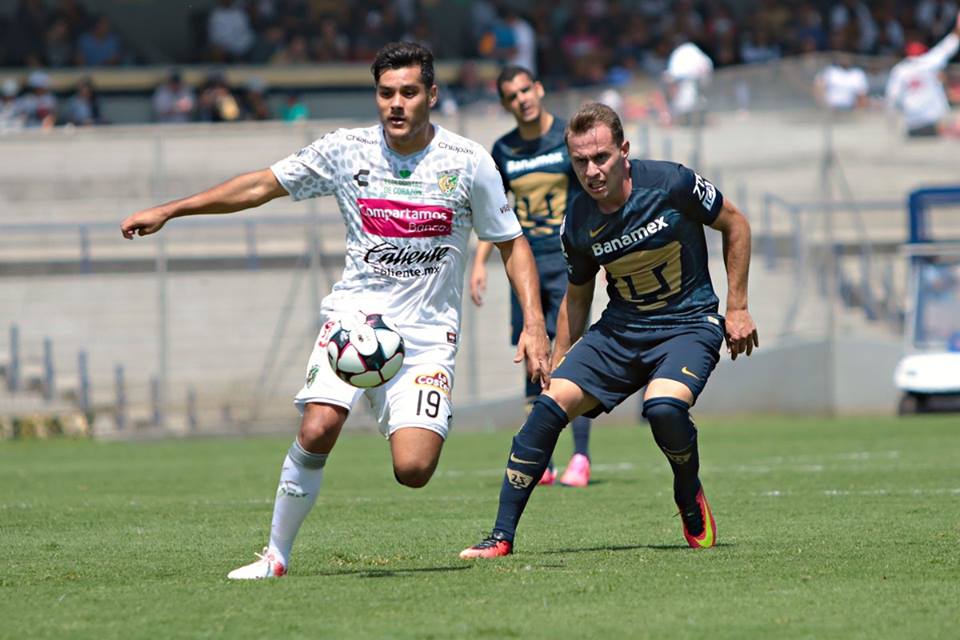 Pumas llega a seis triunfos consecutivos como local - pumas-jaguares-3