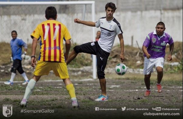 Gallos Blancos juegan cascarita con reos - querétaro-I