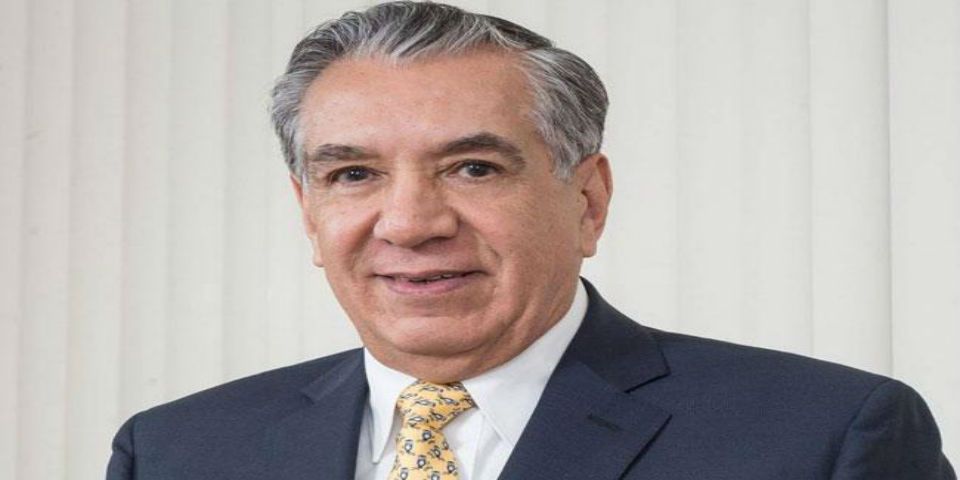 Semblanza de René Avilés Fabila