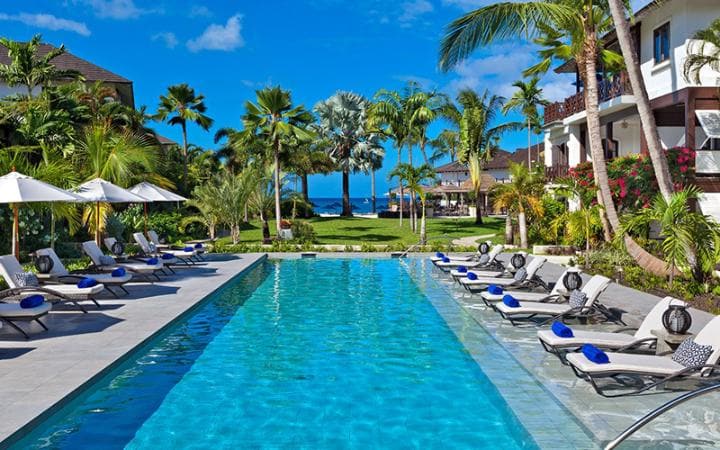 Los países más caros para viajar - sandpiper-barbados-pool-large