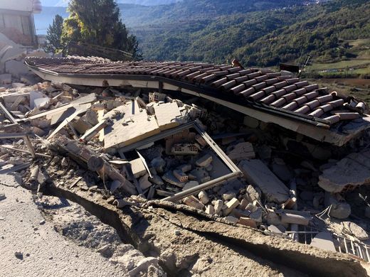 Italia sufre su peor temblor en casi cuarenta años - sismo-italia2