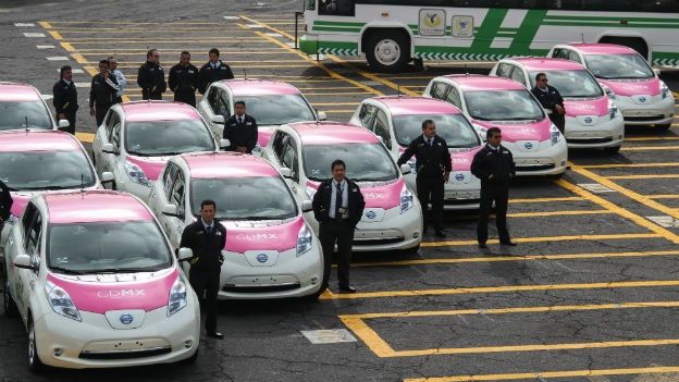 Taxistas con coches con menos de 10 años tendrán apoyo para cambiarlos