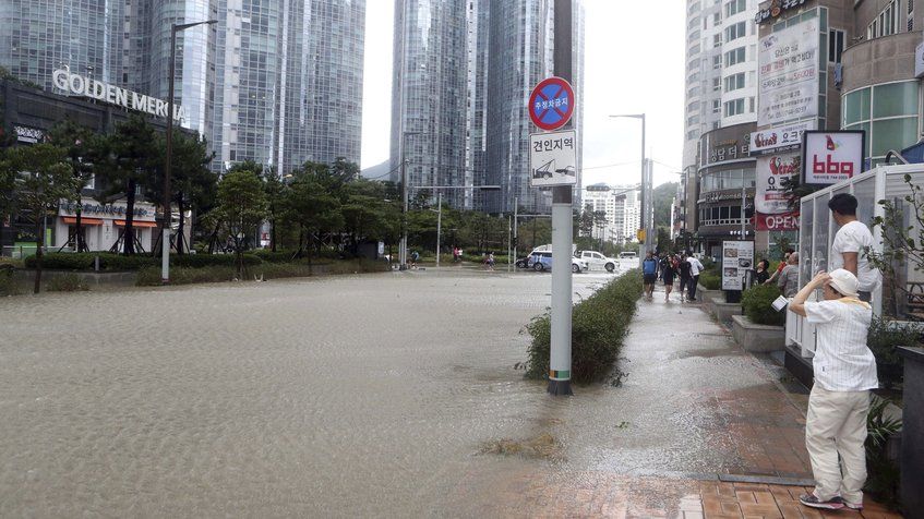 Mueren 5 personas en Corea del Sur por el paso del tifón Chaba
